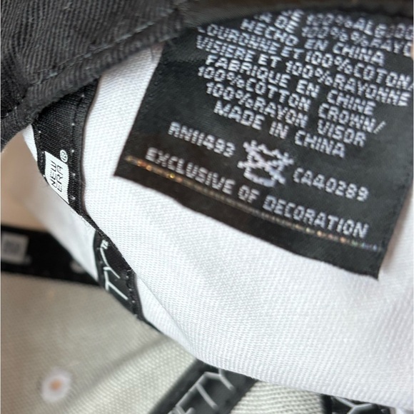 New Era Cleveland Cavs Tropical Flamingo Snapback hat - Picture 15 of 15